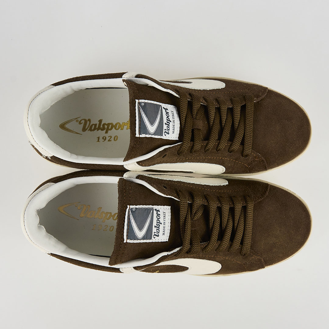 Tournament Suede Chocolate 2