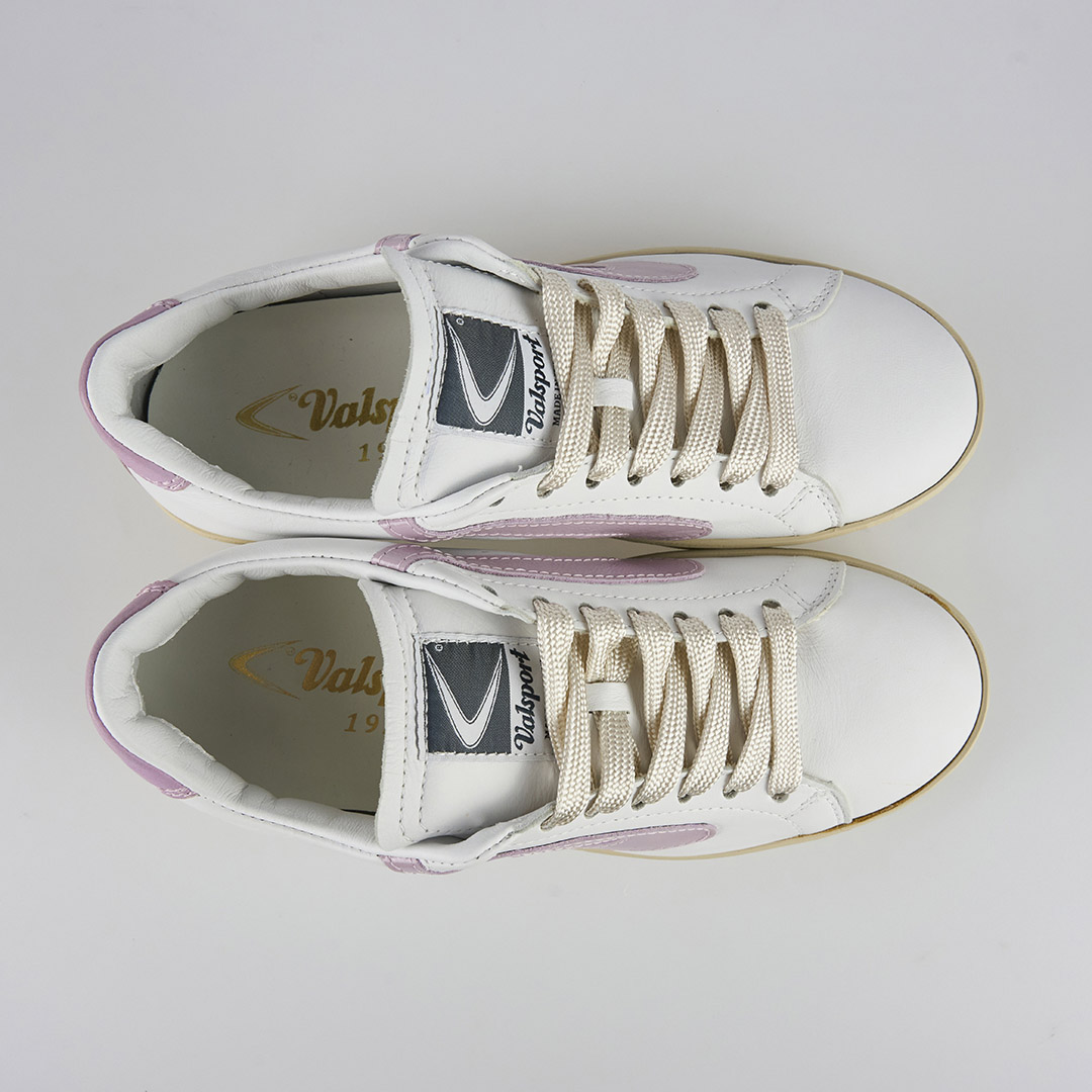 Tournament Leather Lilac Varnish 2