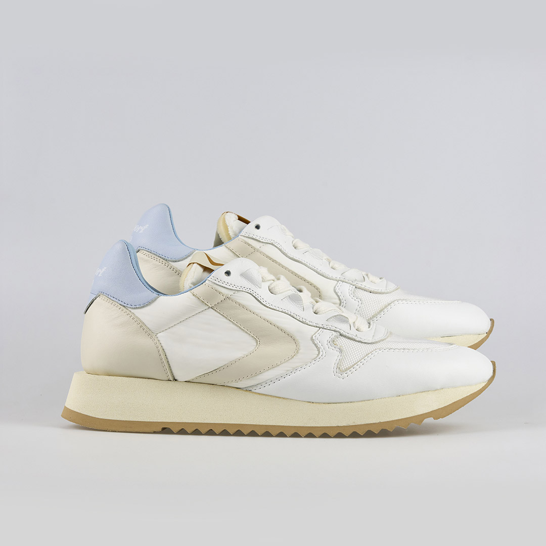 Magic Run Soft White/Sky 0