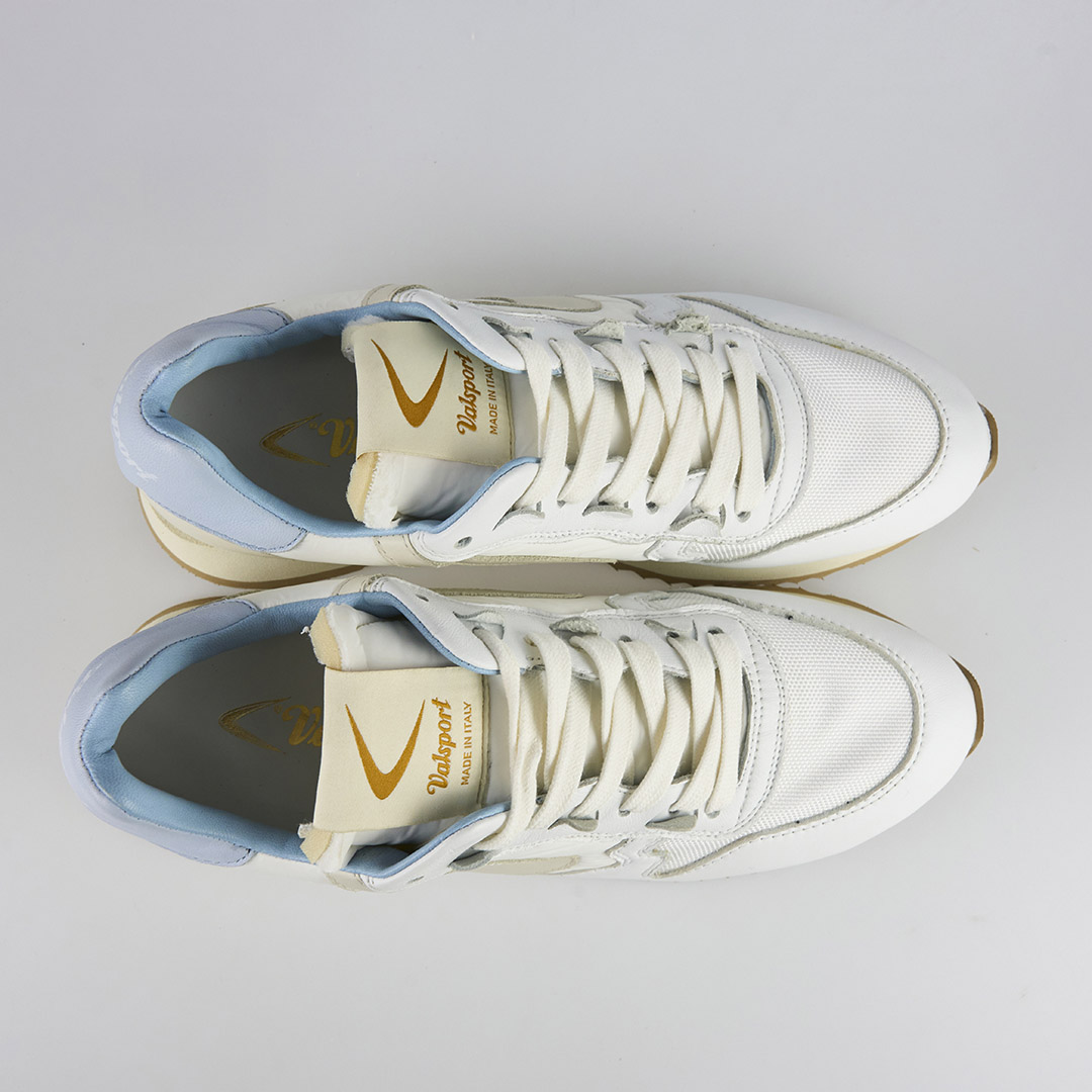 Magic Run Soft White/Sky 2